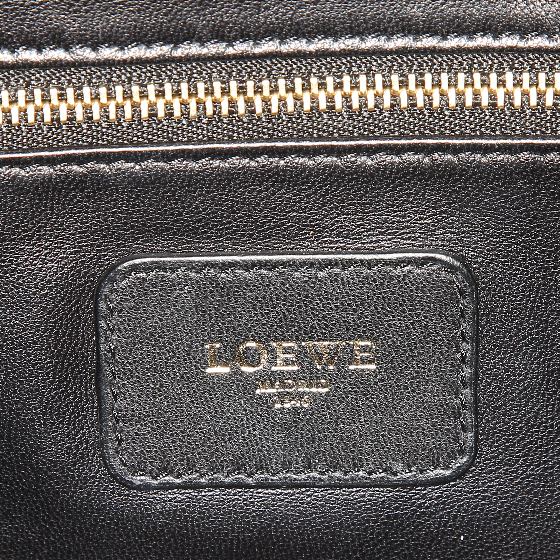 Borsa Loewe Amazona modello grande in pelle nera - Detail D3