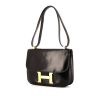 Bolso para llevar al hombro o en la mano Hermès Constance en cuero box negro - 00pp thumbnail