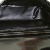 Gucci Vintage handbag in black patent leather - Detail D2 thumbnail