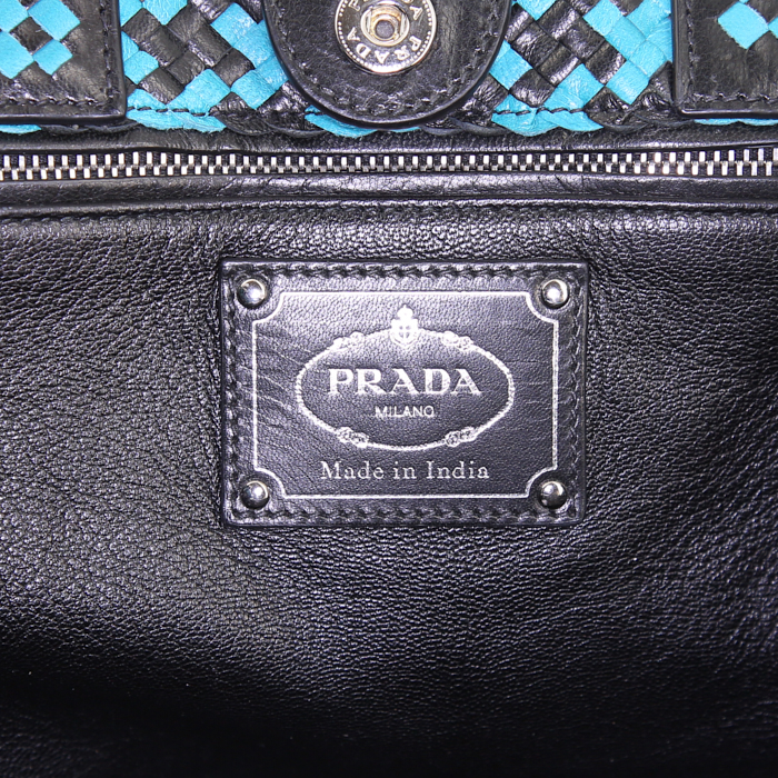 Prada Madras shopping bag in turquoise and black bicolor braided leather - Detail D4