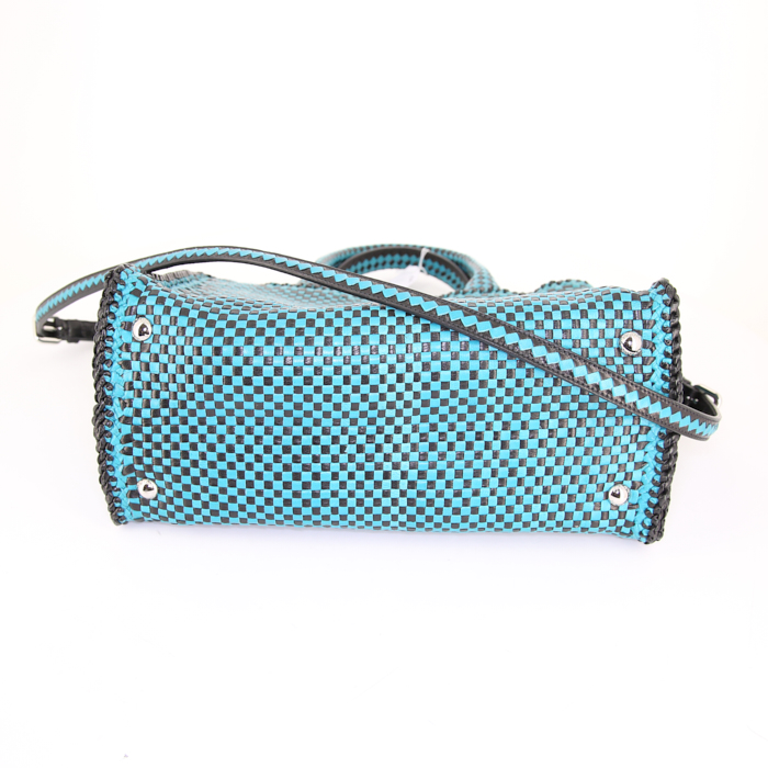 Prada Madras shopping bag in turquoise and black bicolor braided leather - Detail D5