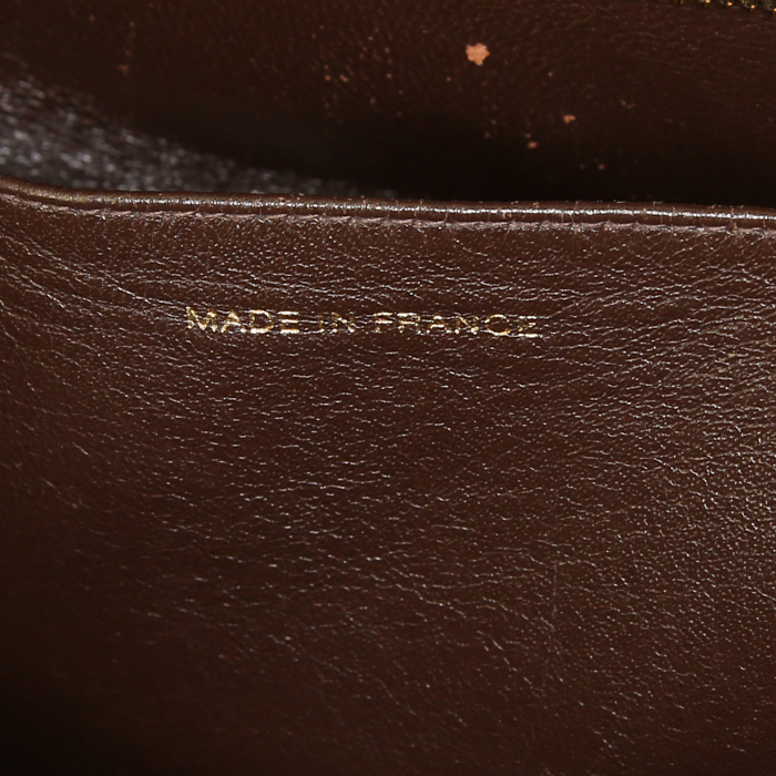 Bolso de mano Chanel Medaillon - Bag en ante acolchado marrón - Detail D4