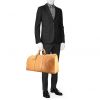 Louis Vuitton Keepall 50 cm travel bag in beige epi leather - Detail D1 thumbnail