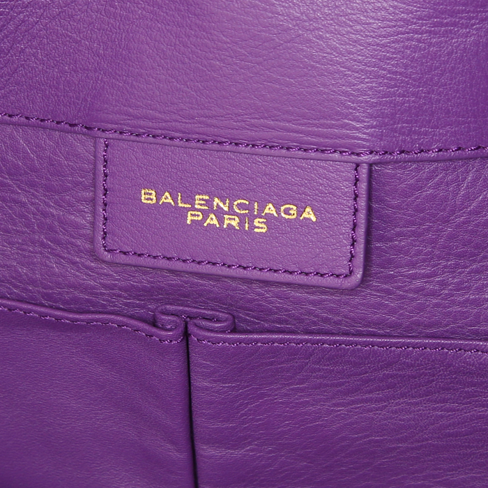 Bolso Cabás Balenciaga Papier A4 modelo grande en cuero violeta - Detail D3