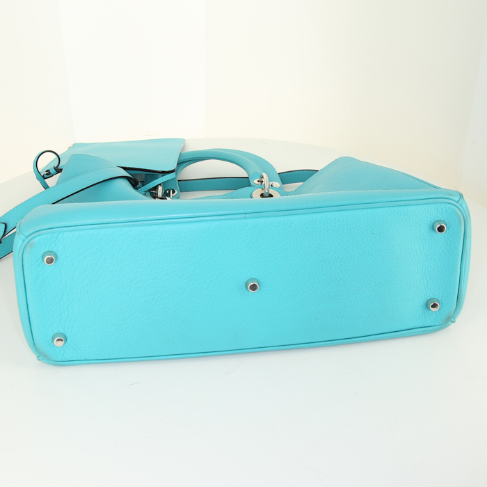 Dior Diorissimo large model handbag in blue leather - Detail D5