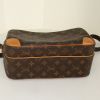 Sac bandoulière Louis Vuitton Amazone grand modèle en toile monogram marron et cuir naturel - Detail D5 thumbnail