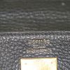 Bolso de mano Hermes Kelly 40 cm en cuero Ardenne negro y cuero box rojo - Detail D4 thumbnail