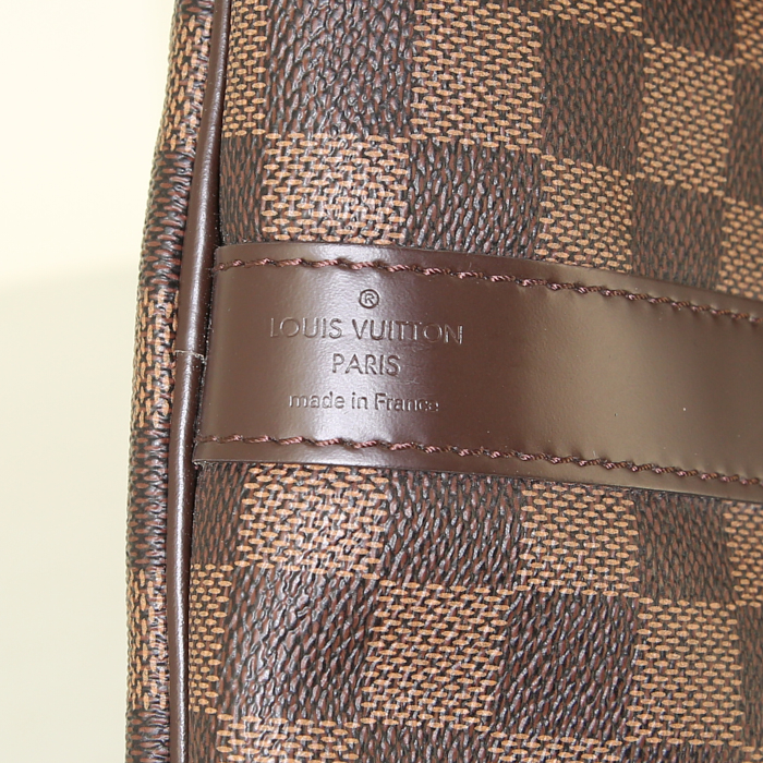 Sac de voyage Louis Vuitton Keepall 55 cm en toile damier et cuir marron - Detail D4