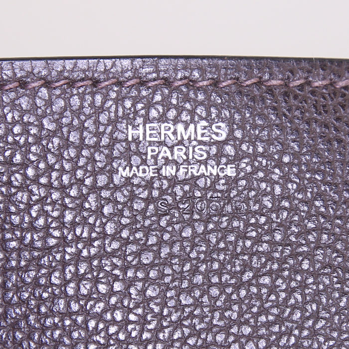Borsa portadocumenti Hermès in pelle togo marrone scuro e pelle marrone - Detail D4