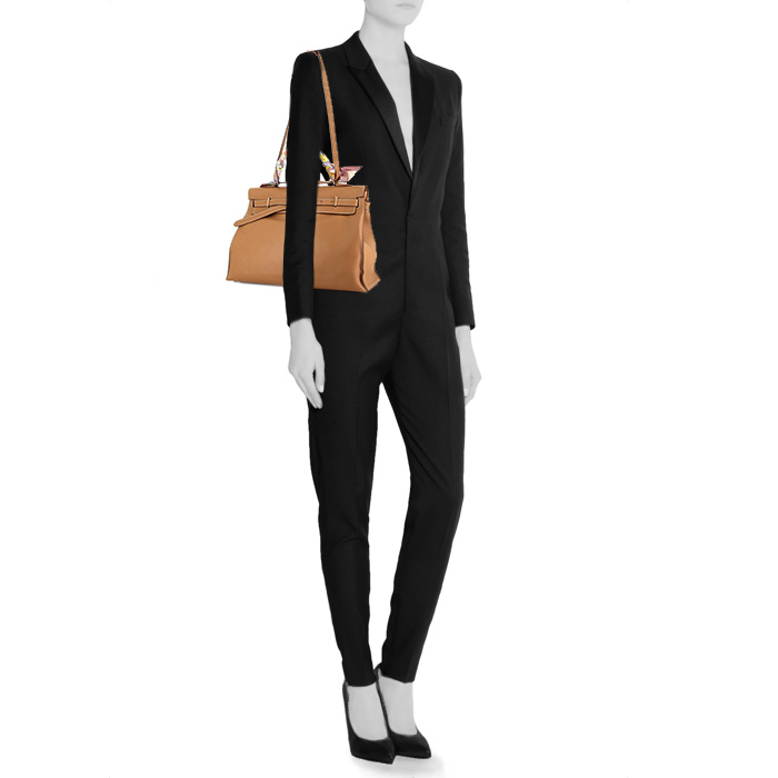 気品漂うスタイル HERMES Jupe Kelly details cuir スカート Kelly skirt with leather detail | Hermès USA