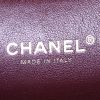 Chanel Timeless shoulder bag in black quilted grained leather - Detail D3 thumbnail