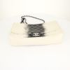 Bolso bandolera Chanel Timeless jumbo en cuero acolchado beige y negro - Detail D5 thumbnail