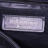 Bolso de mano Saint Laurent Roady en cuero negro - Detail D3 thumbnail
