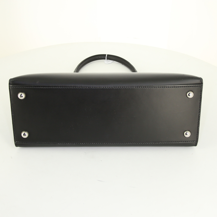 Bolso de mano Hermès Dalvy en cuero box negro - Detail D4