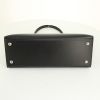 Bolso de mano Hermès Dalvy en cuero box negro - Detail D4 thumbnail