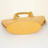 Bolso de mano Louis Vuitton Saint Jacques en cuero Epi amarillo - Detail D4 thumbnail