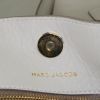 Bolso para llevar al hombro o en la mano Marc Jacobs en cuero blanco - Detail D3 thumbnail