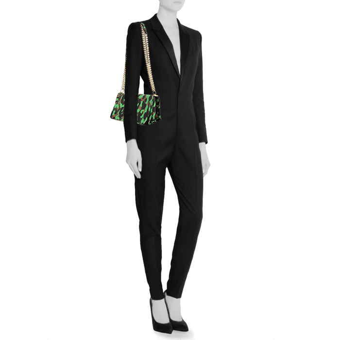 Versace Palazzo Empire shoulder bag in green and black leather - Detail D2