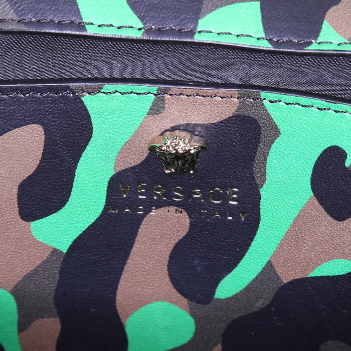 Sac bandoulière Versace Palazzo Empire en cuir vert et noir - Detail D4