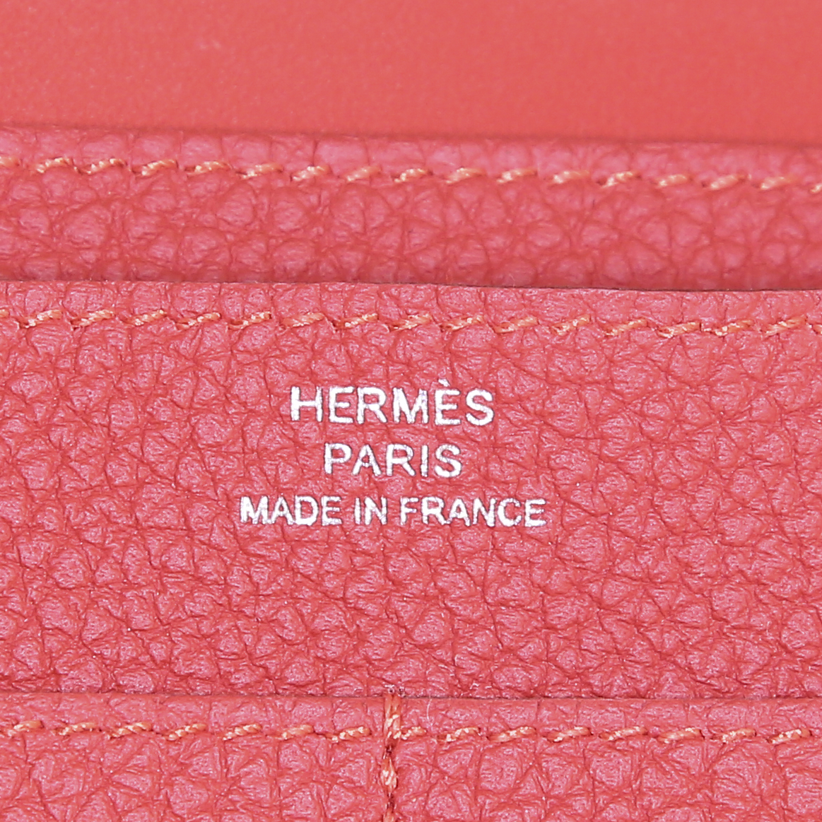 Hermès Dogon - Pocket Hand wallet in red Vermillon togo leather - Detail D4
