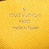 Monedero Louis Vuitton en lona Monogram marrón - Detail D4 thumbnail