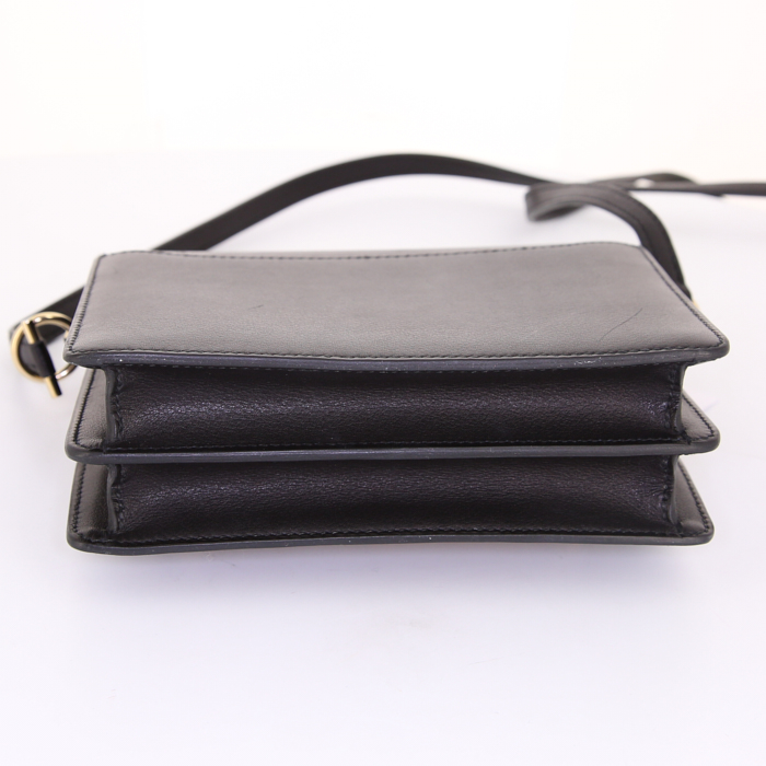 Bolso bandolera Hermès Roulis en cuero swift negro - Detail D4