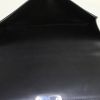 Bolsito de mano Louis Vuitton Anouchka en cuero Monogram negro - Detail D2 thumbnail