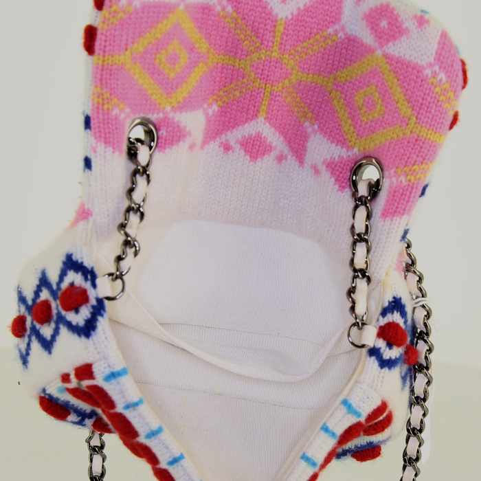 Sac bandoulière Chanel Mini Timeless en tricot blanc-cassé rouge et bleu - Detail D3
