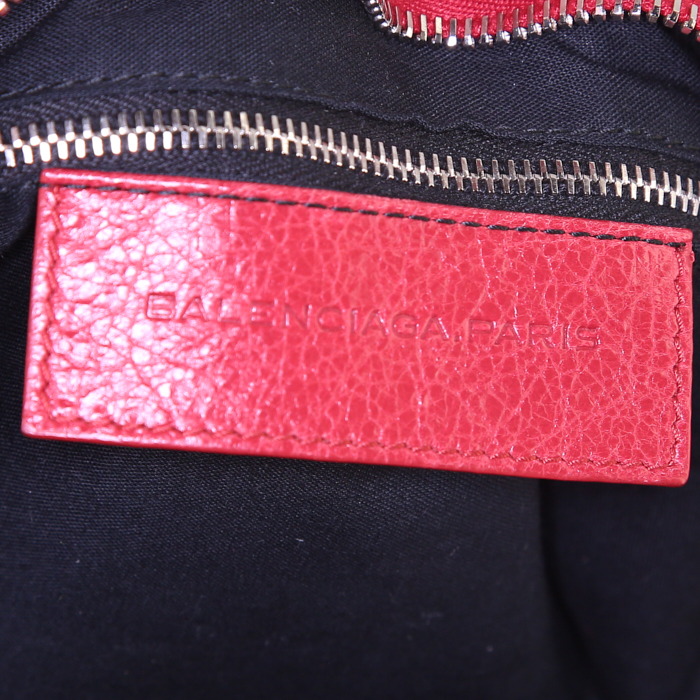 Balenciaga Classic City handbag in red leather - Detail D4