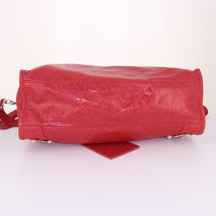 Bolso de mano Balenciaga Classic City en cuero rojo - Detail D5