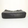 Shopping bag Chanel Soft CC in pelle martellata e trapuntata nera - Detail D4 thumbnail