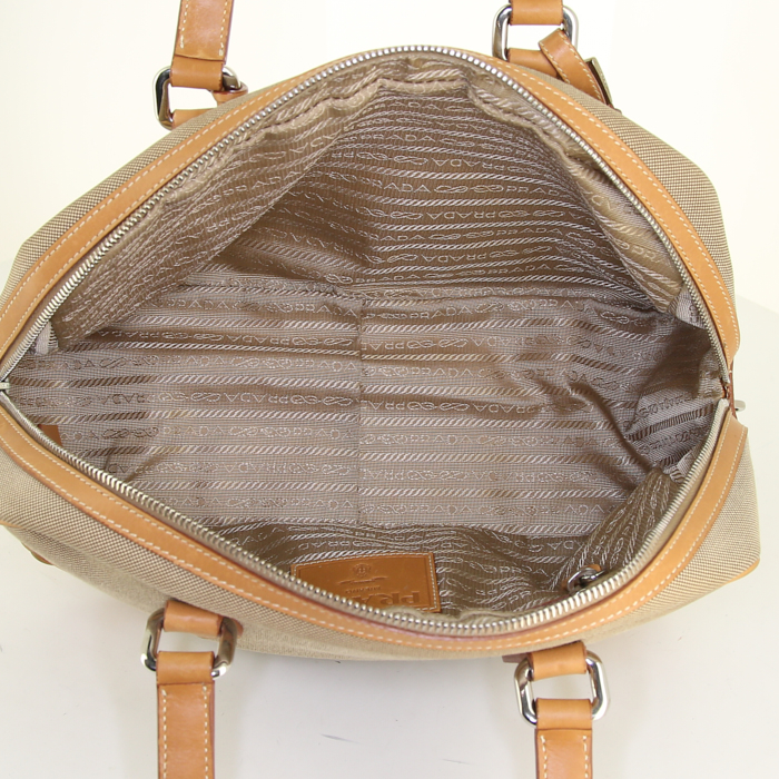 Prada Bowling handbag in brown leather and beige canvas - Detail D2
