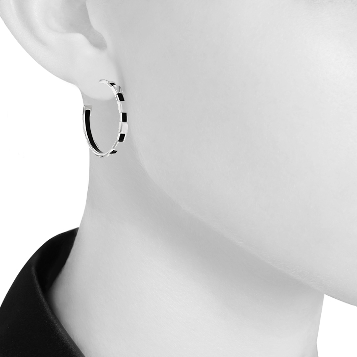 Paire de créoles Chaumet Class One en or blanc et caoutchouc noir
