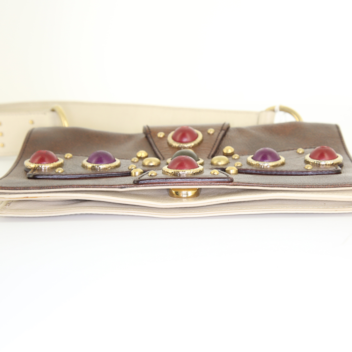 Saint Laurent Vintage handbag in golden brown and off-white leather - Detail D5