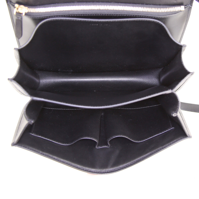 Celine Classic Box handbag in black box leather - Detail D2