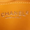 Bolso de mano Chanel Just Mademoiselle en cuero acolchado amarillo Curry - Detail D3 thumbnail