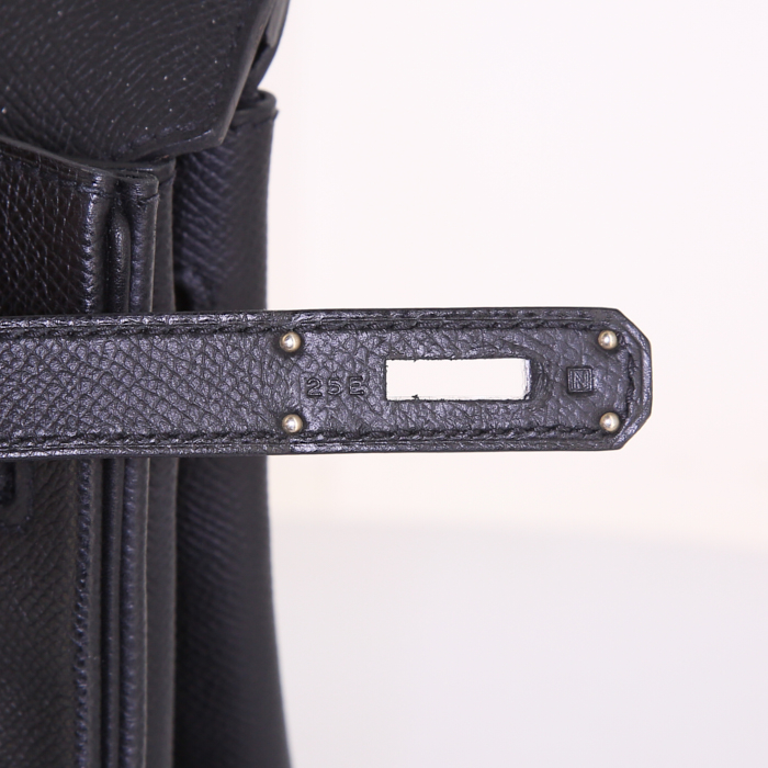 Hermes Birkin 30 cm handbag in black epsom leather - Detail D4