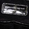 Pochette Alexander McQueen en cuir noir - Detail D3 thumbnail