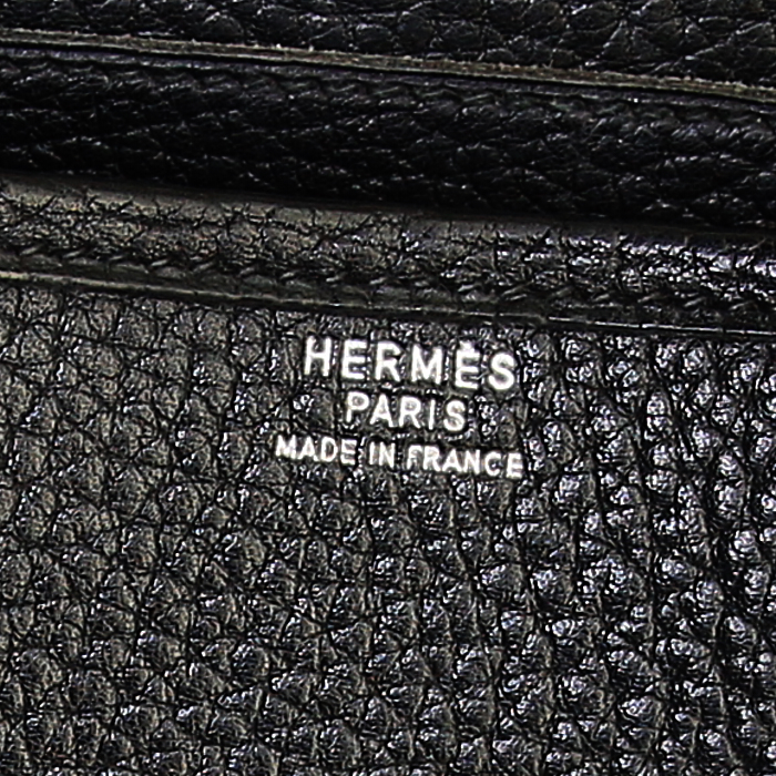 Bolso bandolera Hermès Duffle en cuero Fjord negro - Detail D4