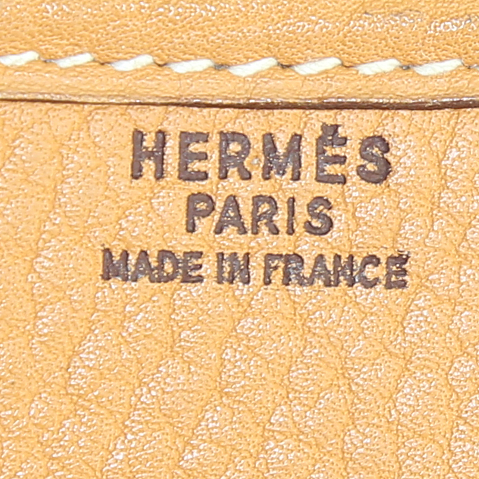 Borsa a tracolla Hermès Duffle in pelle Fjord gold - Detail D3