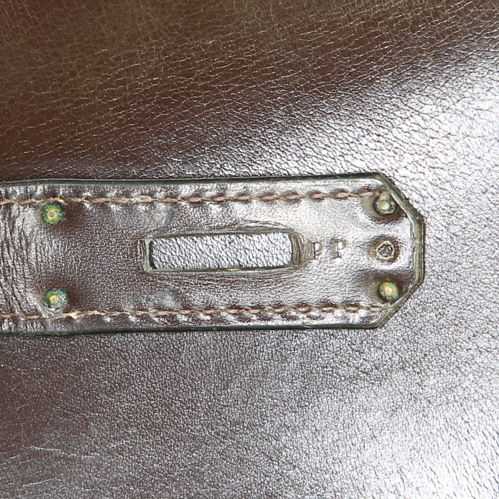 Hermes Kelly 32 cm handbag in brown box leather - Detail D5