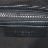 Bolso de mano Givenchy Antigona en cuero negro - Detail D4 thumbnail