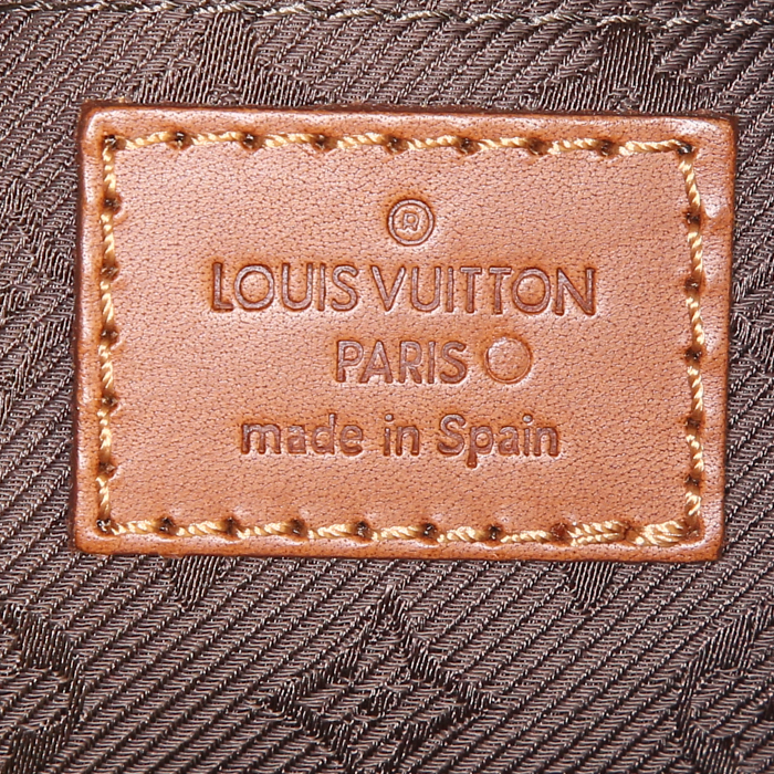 Louis Vuitton Onatah small model handbag in brown Cacao monogram suede and brown leather - Detail D3