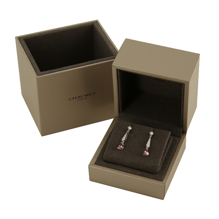 Pendientes Chaumet Joséphine en oro blanco,  diamantes y zafiros rosas - Detail D2