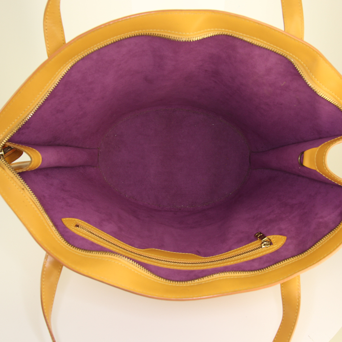 Louis Vuitton Saint Jacques large model handbag in yellow epi leather - Detail D2