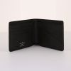 Billetera Louis Vuitton en cuero taiga negro - Detail D1 thumbnail