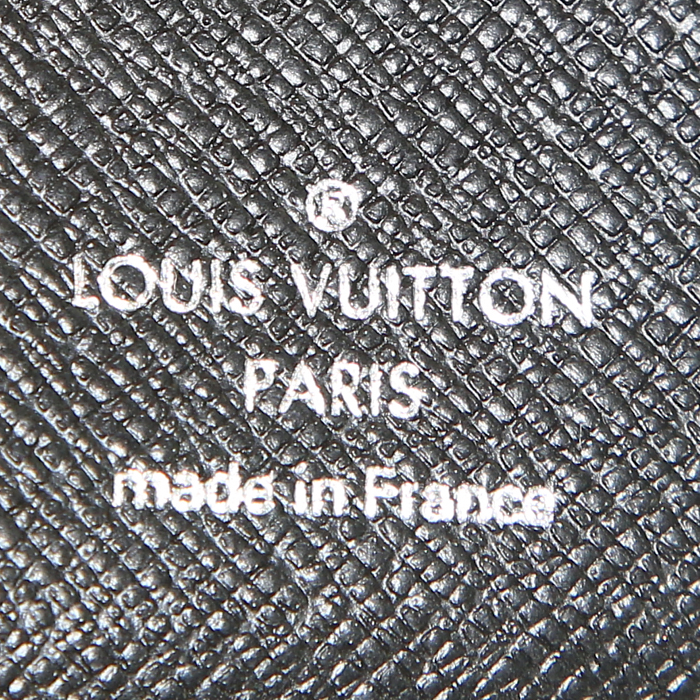 Portafogli Louis Vuitton in pelle taiga nera - Detail D3