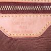 Sac bandoulière Louis Vuitton Trotteur en toile monogram marron et cuir naturel - Detail D4 thumbnail
