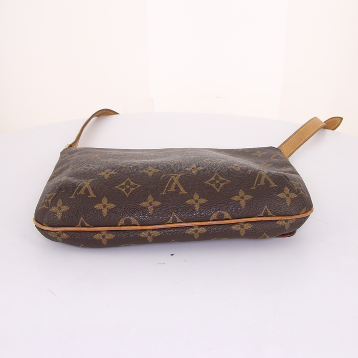 Borsa a tracolla Louis Vuitton Musette Tango in tela monogram marrone e pelle naturale - Detail D4