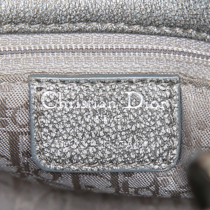 Dior Lady Dior mini handbag in silver leather cannage - Detail D3